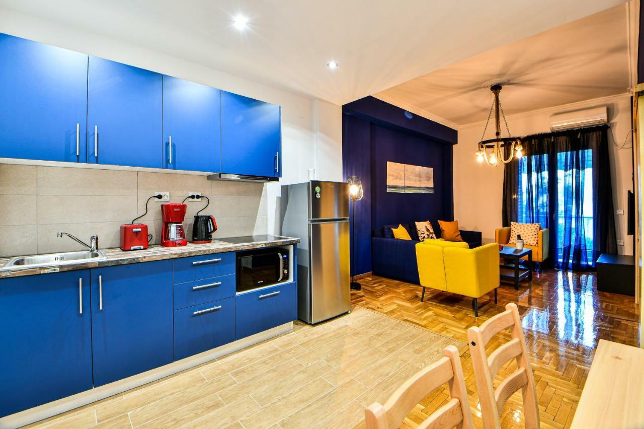Cozy Blue Apartment By Zain Atenas Exterior foto
